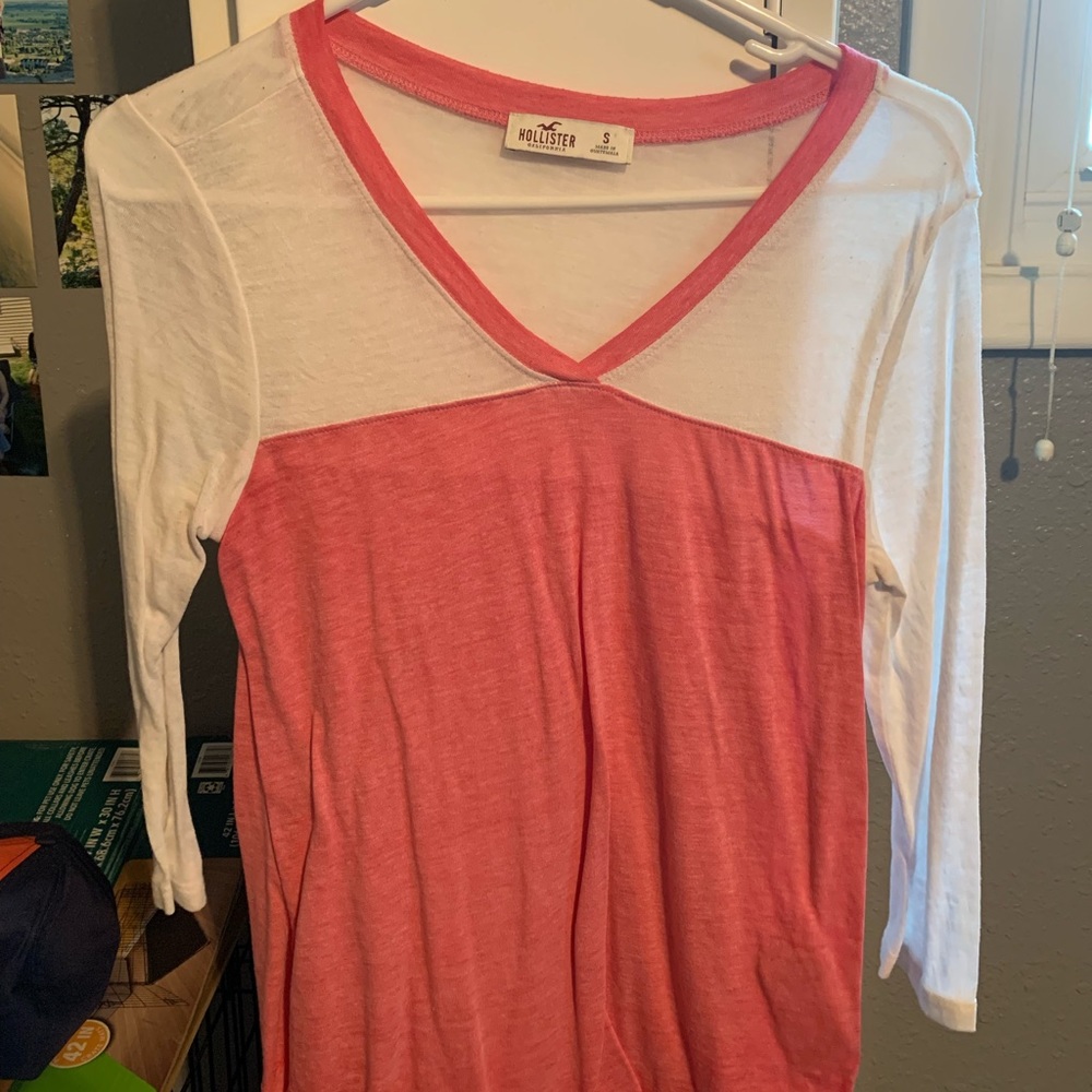 Hollister baseball t